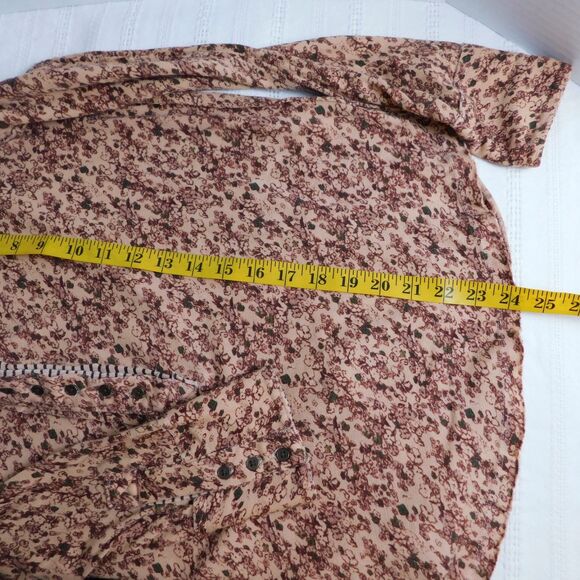 We The Free Thermal Henley Button Floral Boho Thermal Top Medium Buttons Tan NWT - Picture 16 of 16